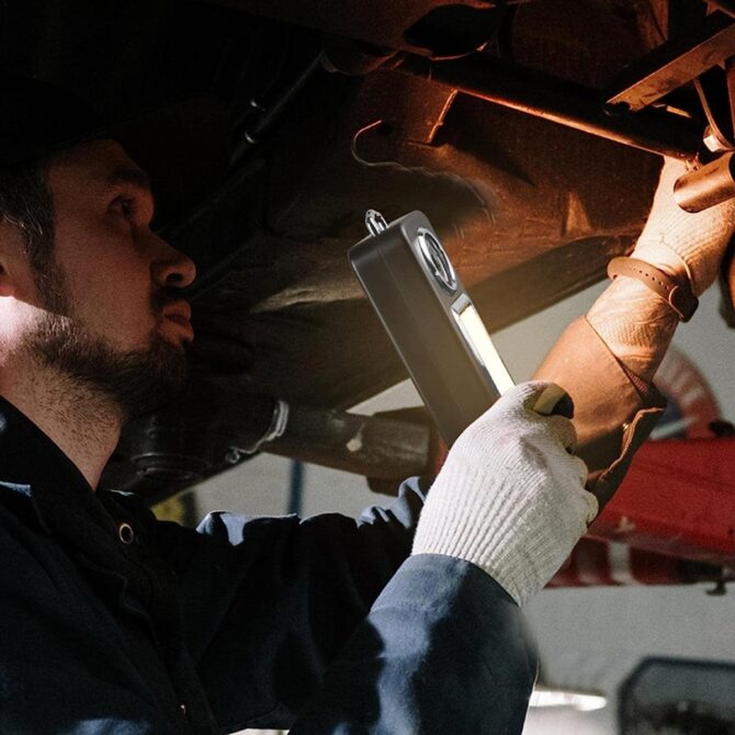 Lampade da tasca portachiavi lampade da lavoro mini,torcia portatile con 2 modalità portachiavi a carica solare per camping escursione attività all'aria aperta