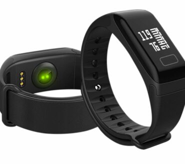 Fitness Smart Watch F1 - Orologio Intelligente con Monitoraggio della Frequenza Cardiaca