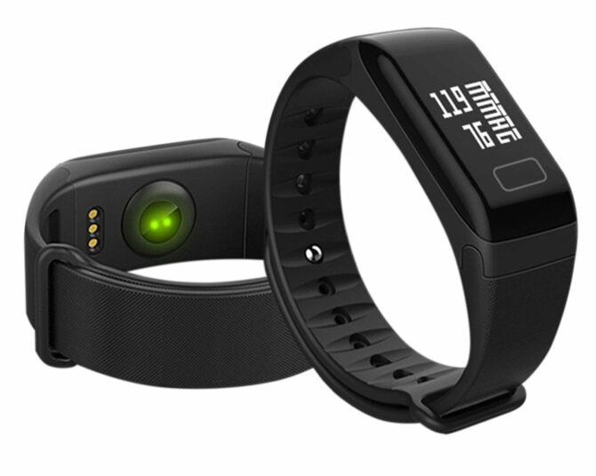 Fitness Smart Watch F1 - Orologio Intelligente con Monitoraggio della Frequenza Cardiaca